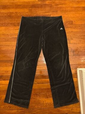 Men’s 03’ vintage Adidas Black Velour Track Pants Side Stripe size XL